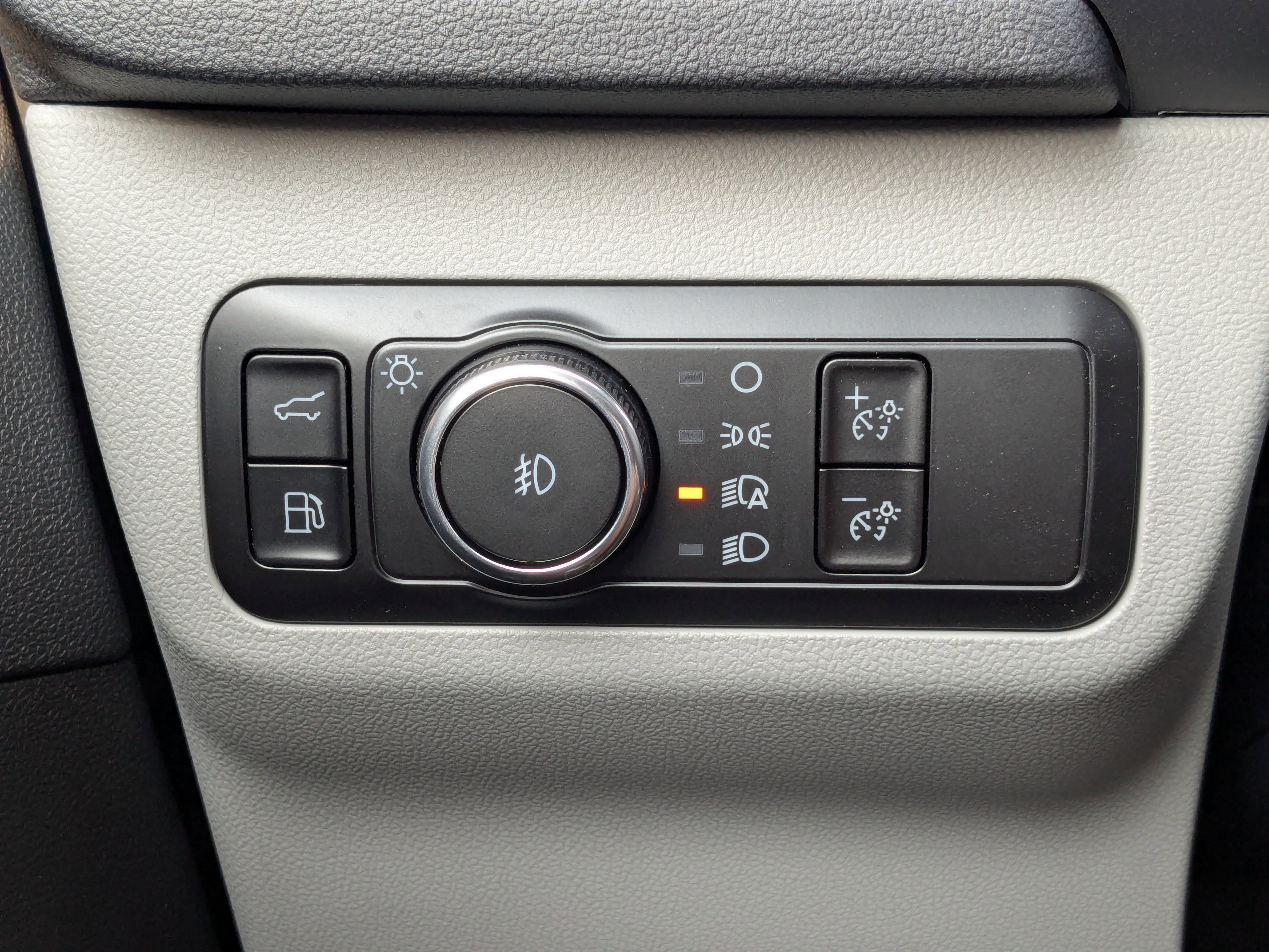 New 2025 Ford Escape SE image 31