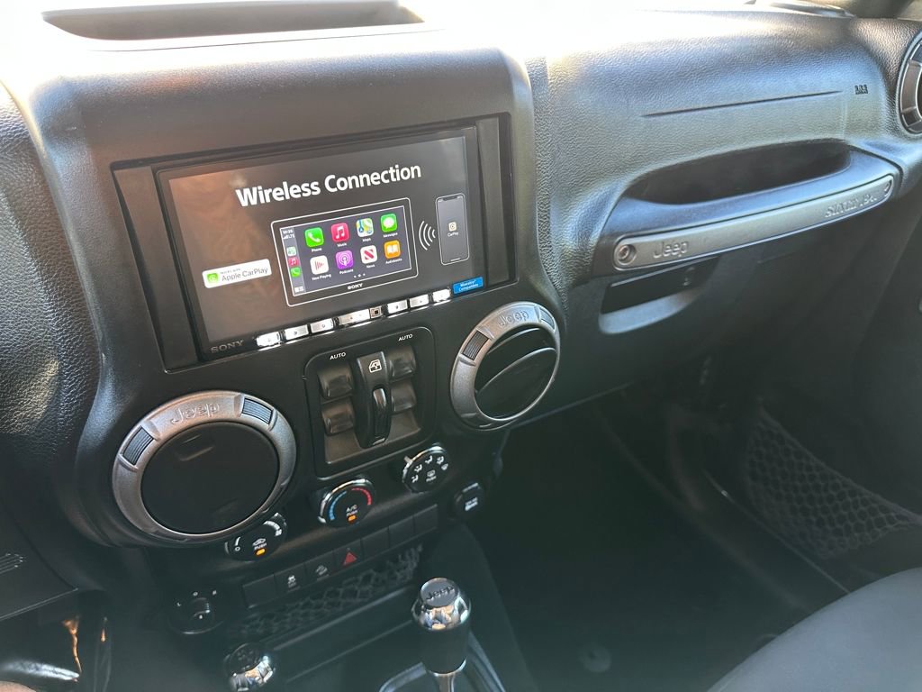 Used 2018 Jeep Wrangler Unlimited Sport S image 30