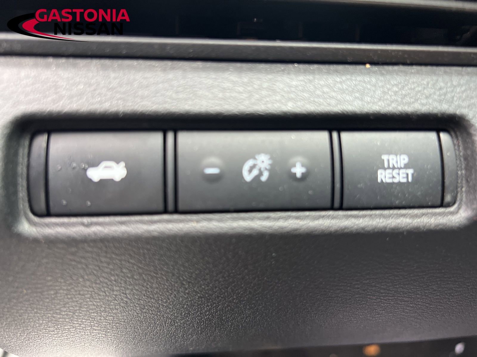 Used 2024 Nissan Altima 2.5 SV image 38