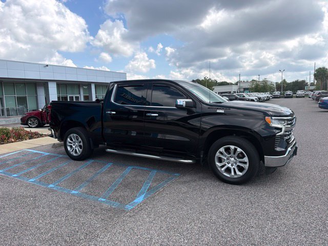 Used 2023 Chevrolet Silverado 1500 LTZ w/ LTZ Convenience Package II RWD image 3