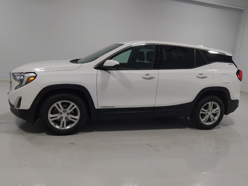 Used 2019 GMC Terrain SLE w/ LPO, Floor Liner Package FWD image 2