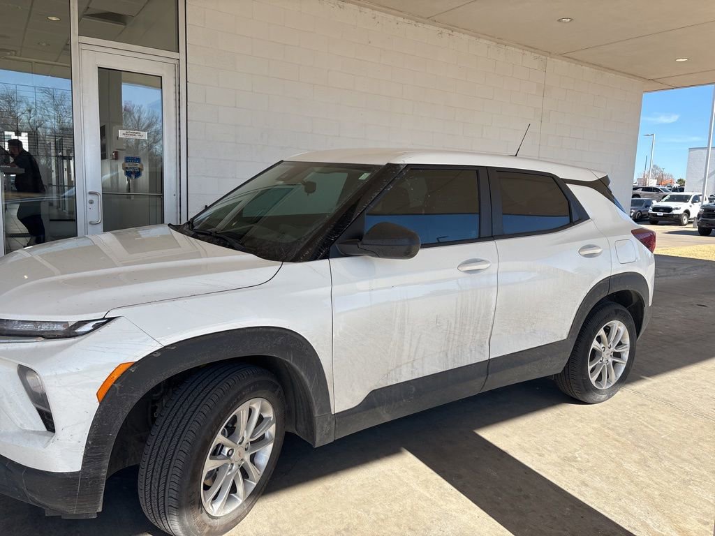 Used 2024 Chevrolet TrailBlazer LS w/ LS Convenience Package image 4