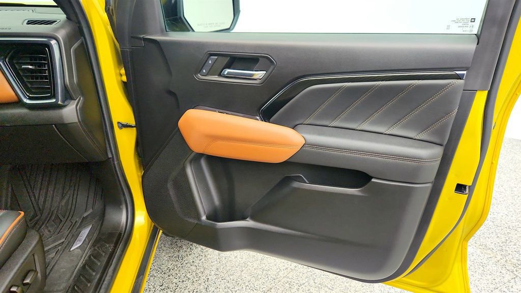 Used 2023 GMC Canyon AT4 w/ AT4 Premium Package image 25