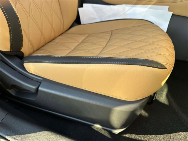 New 2025 Nissan Sentra SV w/ SV Premium Package image 9