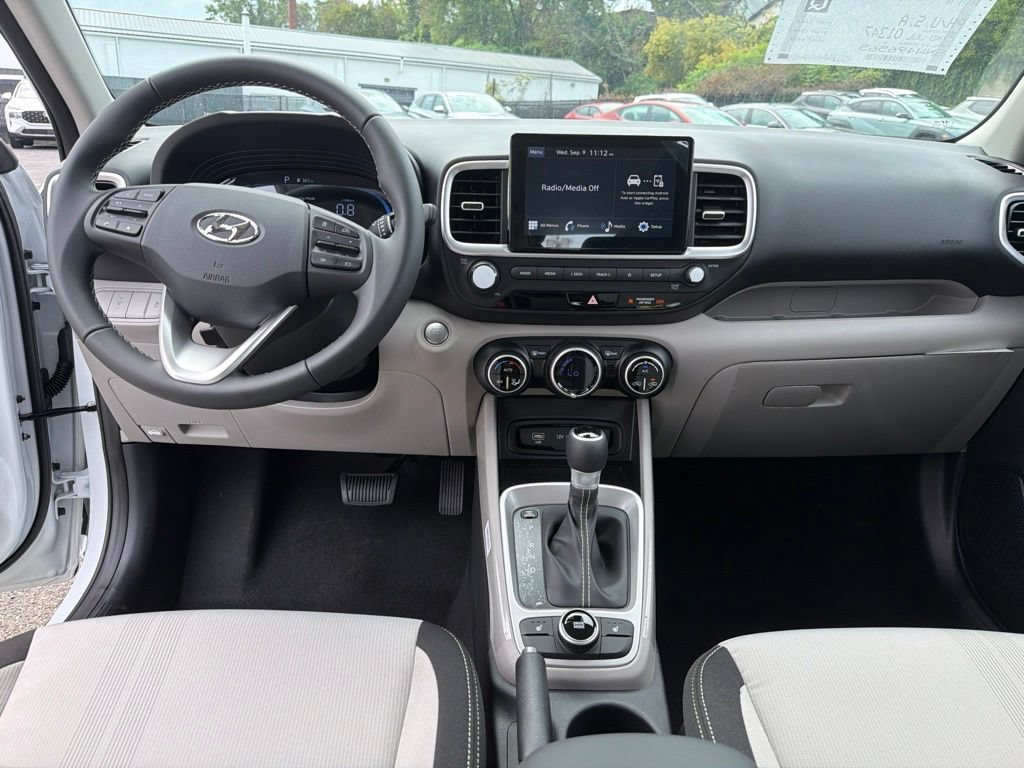 New 2026 Hyundai Venue SEL FWD image 18