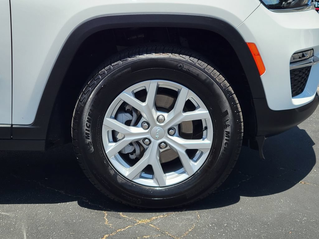 Used 2023 Jeep Grand Cherokee Limited RWD image 26
