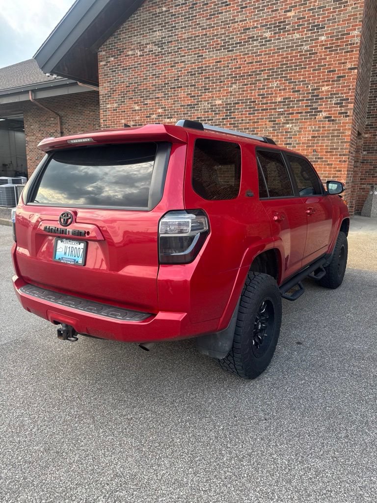 Used 2019 Toyota 4Runner SR5 Premium AWD/4WD image 5