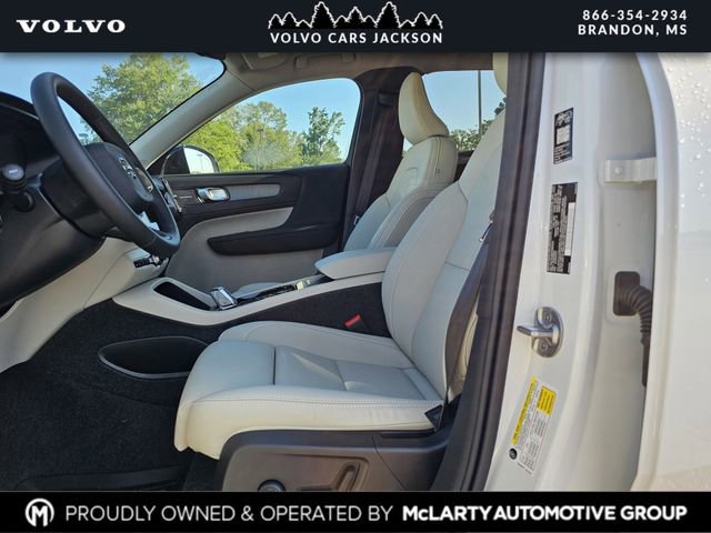 New 2026 Volvo XC40 B5 Ultra w/ Protection Package Premier image 13