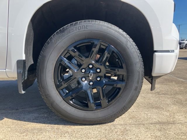 Used 2025 Chevrolet Silverado 1500 Custom image 10