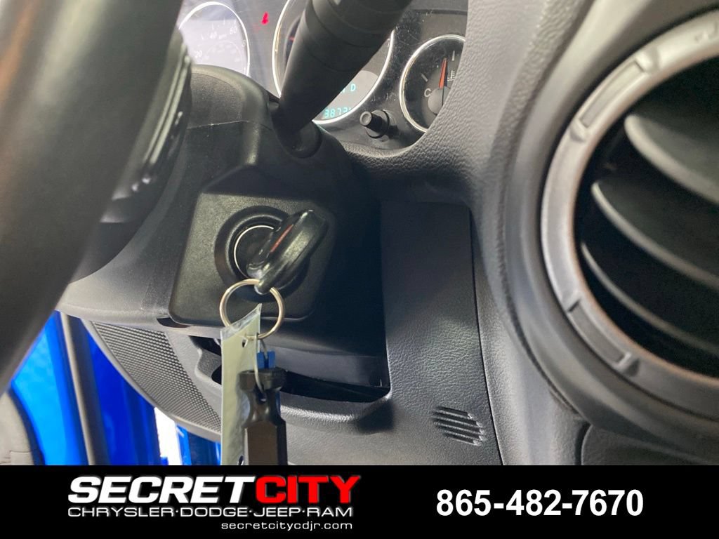 Used 2012 Jeep Wrangler Sport AWD/4WD image 16