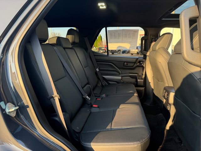 Certified 2025 Toyota 4Runner TRD Off-Road Premium w/ Tow Technology Package image 17