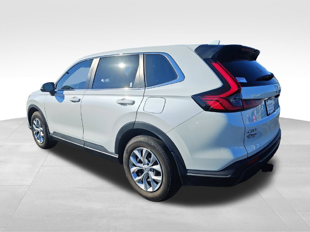 Used 2024 Honda CR-V LX image 3
