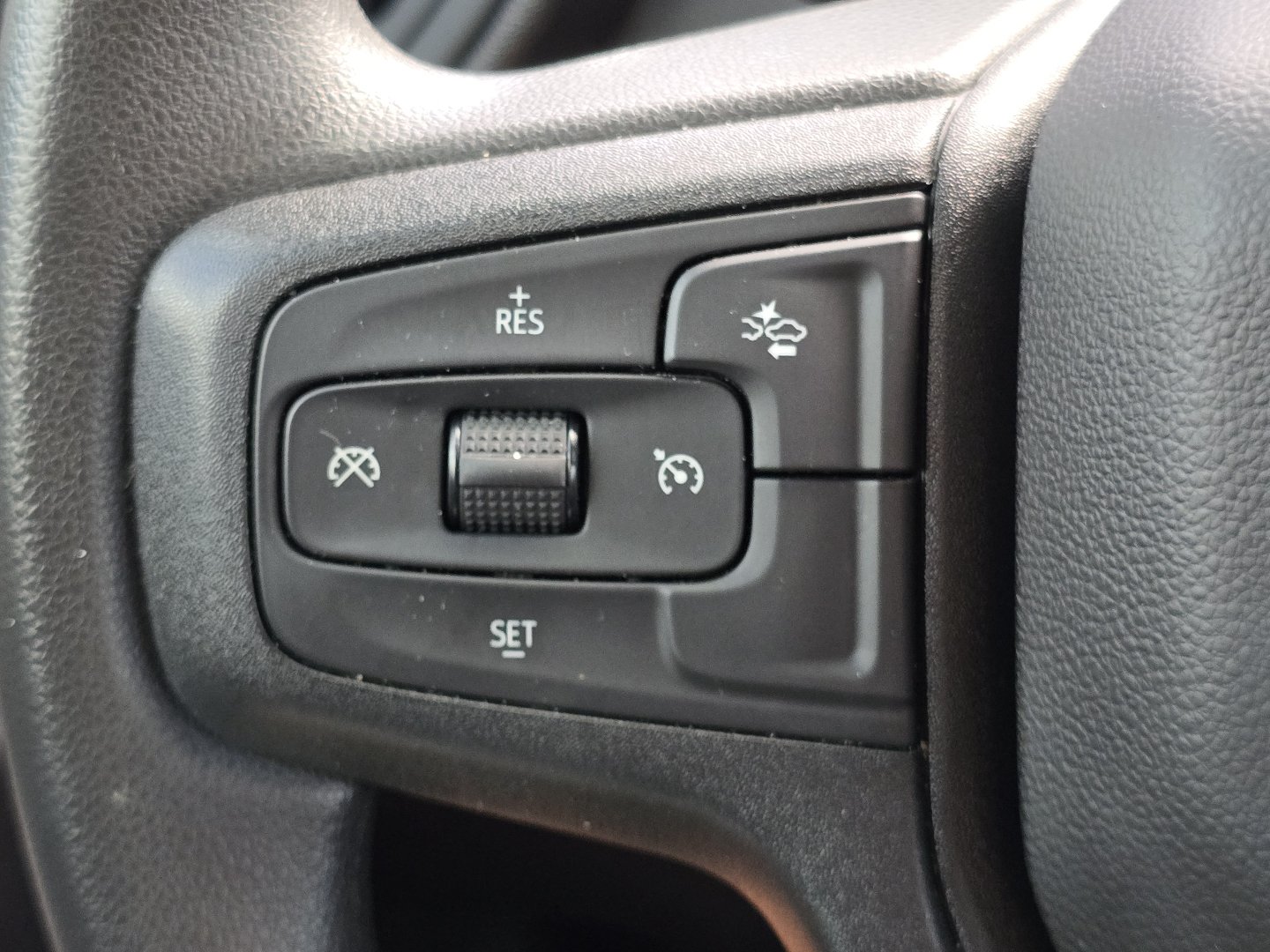 Used 2024 Chevrolet Silverado 1500 Custom Trail Boss AWD/4WD image 11