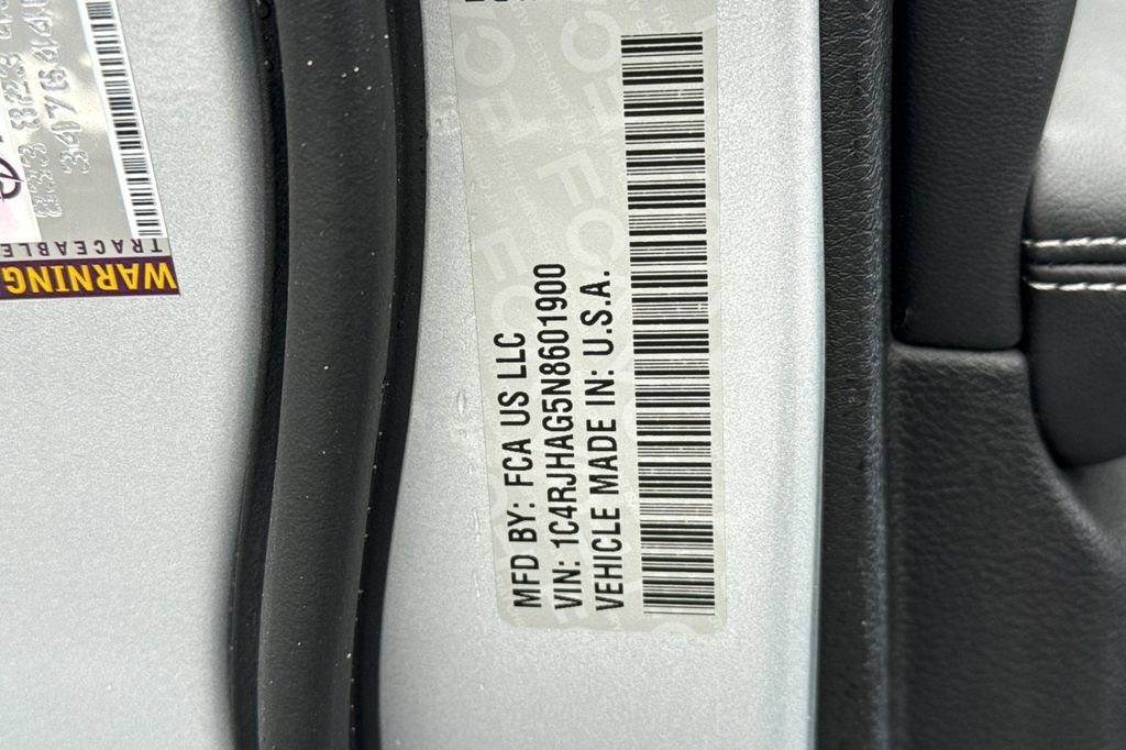 Used 2022 Jeep Grand Cherokee Altitude image 42