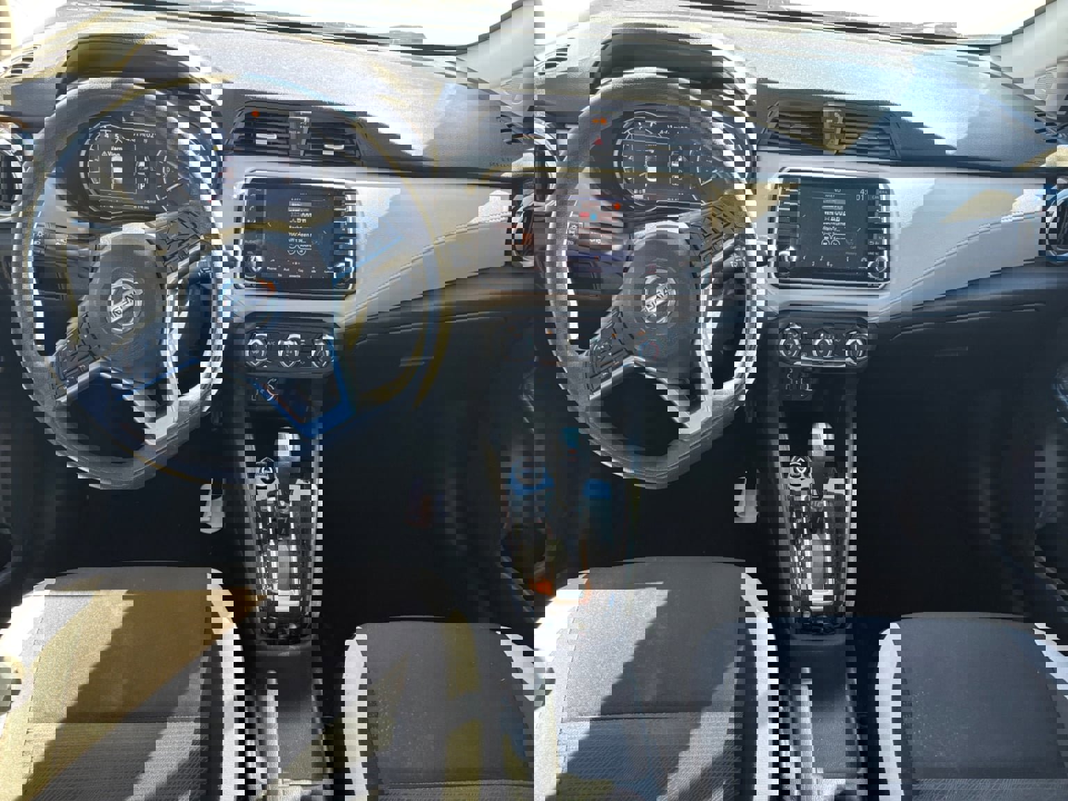 Used 2021 Nissan Versa SV image 12