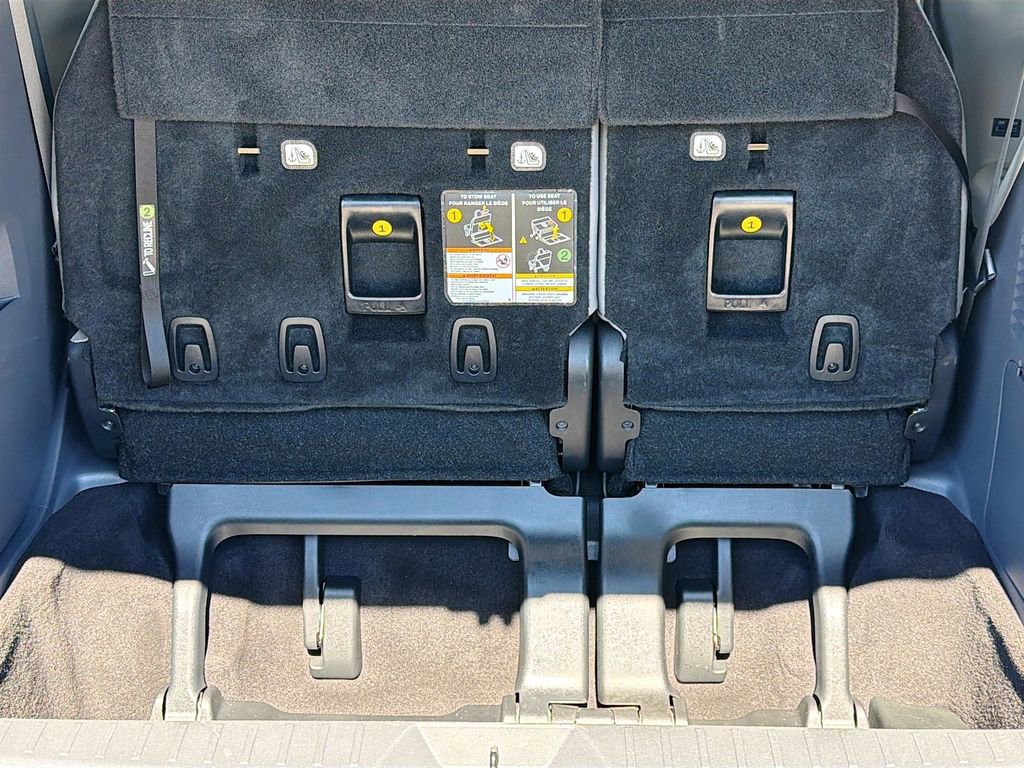 Used 2021 Toyota Sienna LE image 11