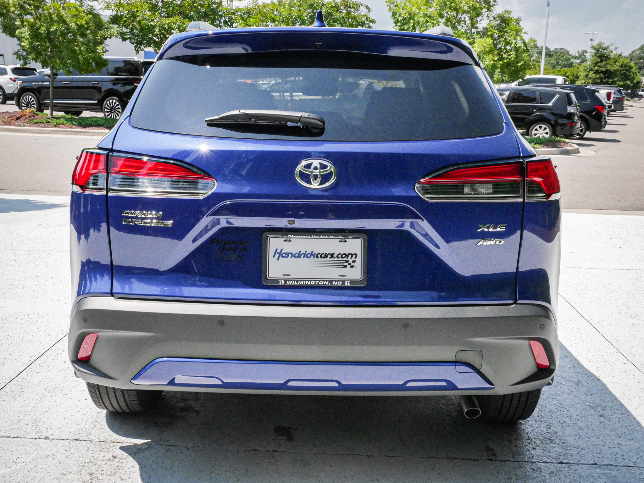 Used 2024 Toyota Corolla Cross XLE w/ Convenience Package AWD/4WD image 9