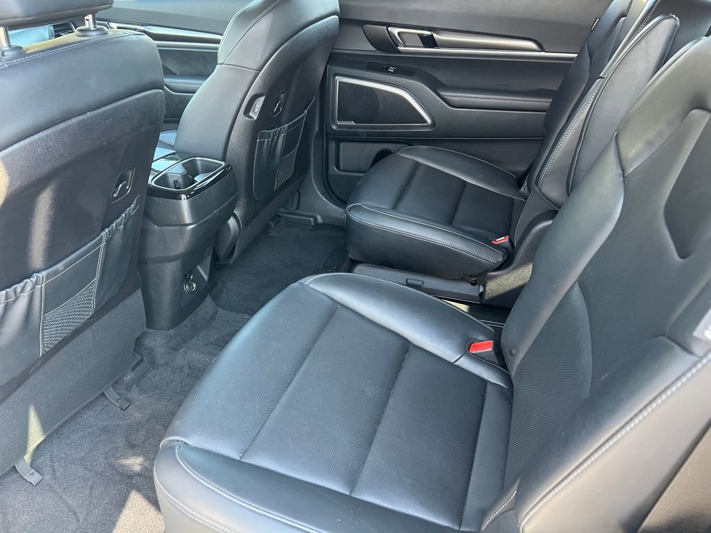 Used 2025 Kia Telluride S image 12