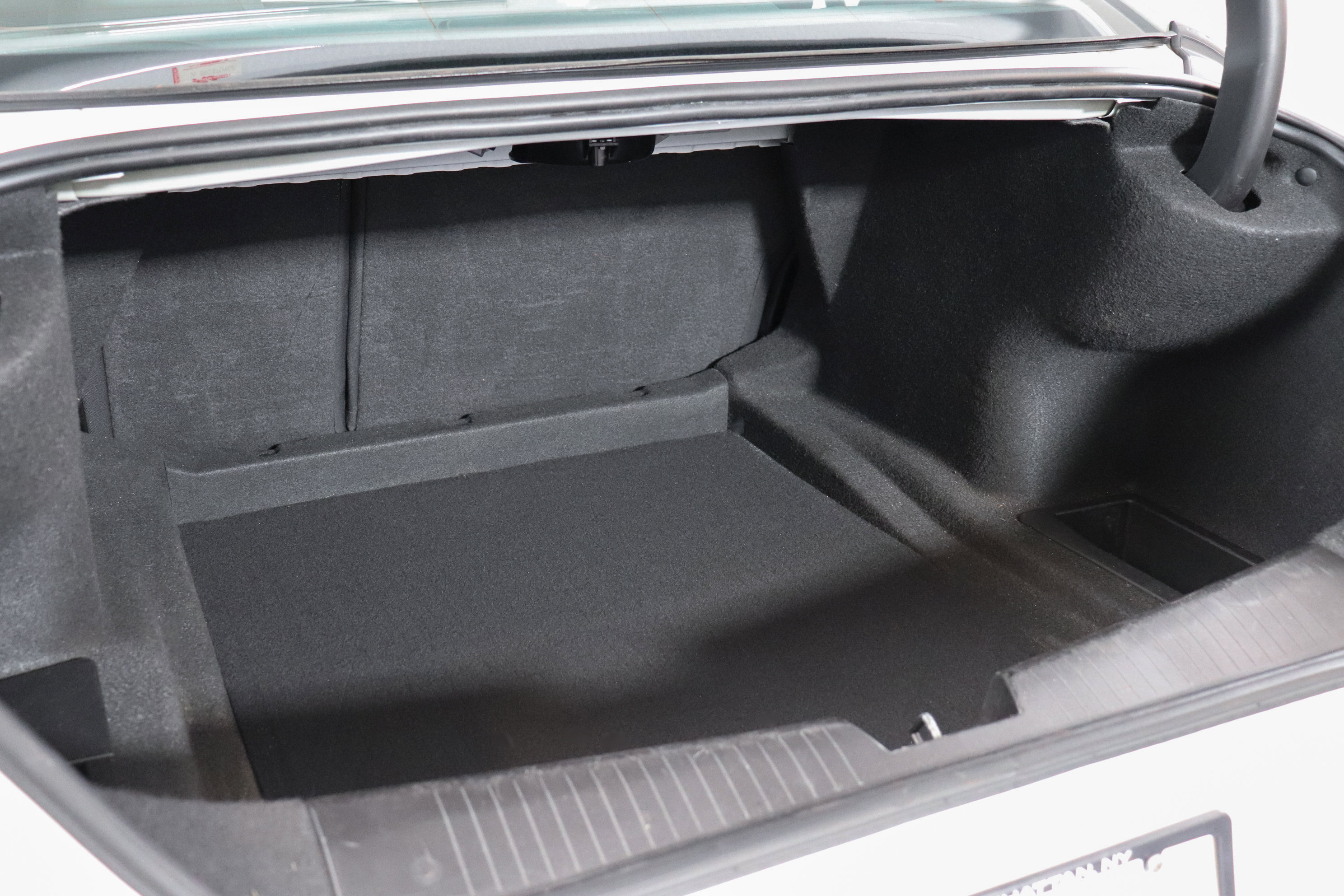 Used 2022 Cadillac CT4 V w/ Navigation Package image 10