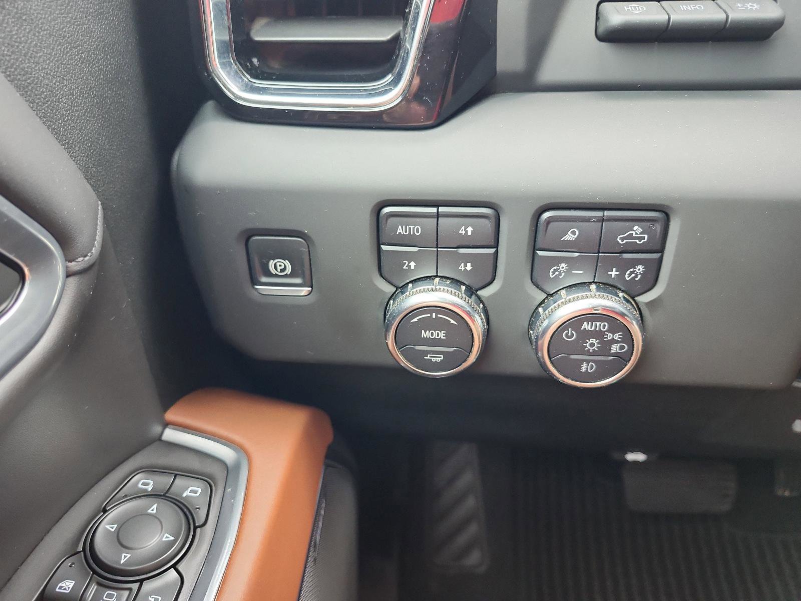 Certified 2025 GMC Sierra 2500 Denali Ultimate AWD/4WD image 26