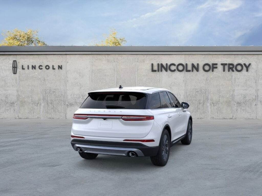 New 2025 Lincoln Corsair AWD w/ Equipment Group 101A image 30