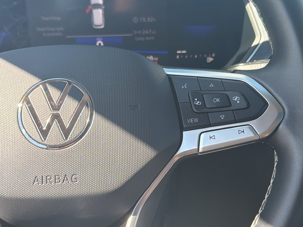 Certified 2023 Volkswagen Tiguan SE w/ Panoramic Sunroof Package AWD/4WD image 12