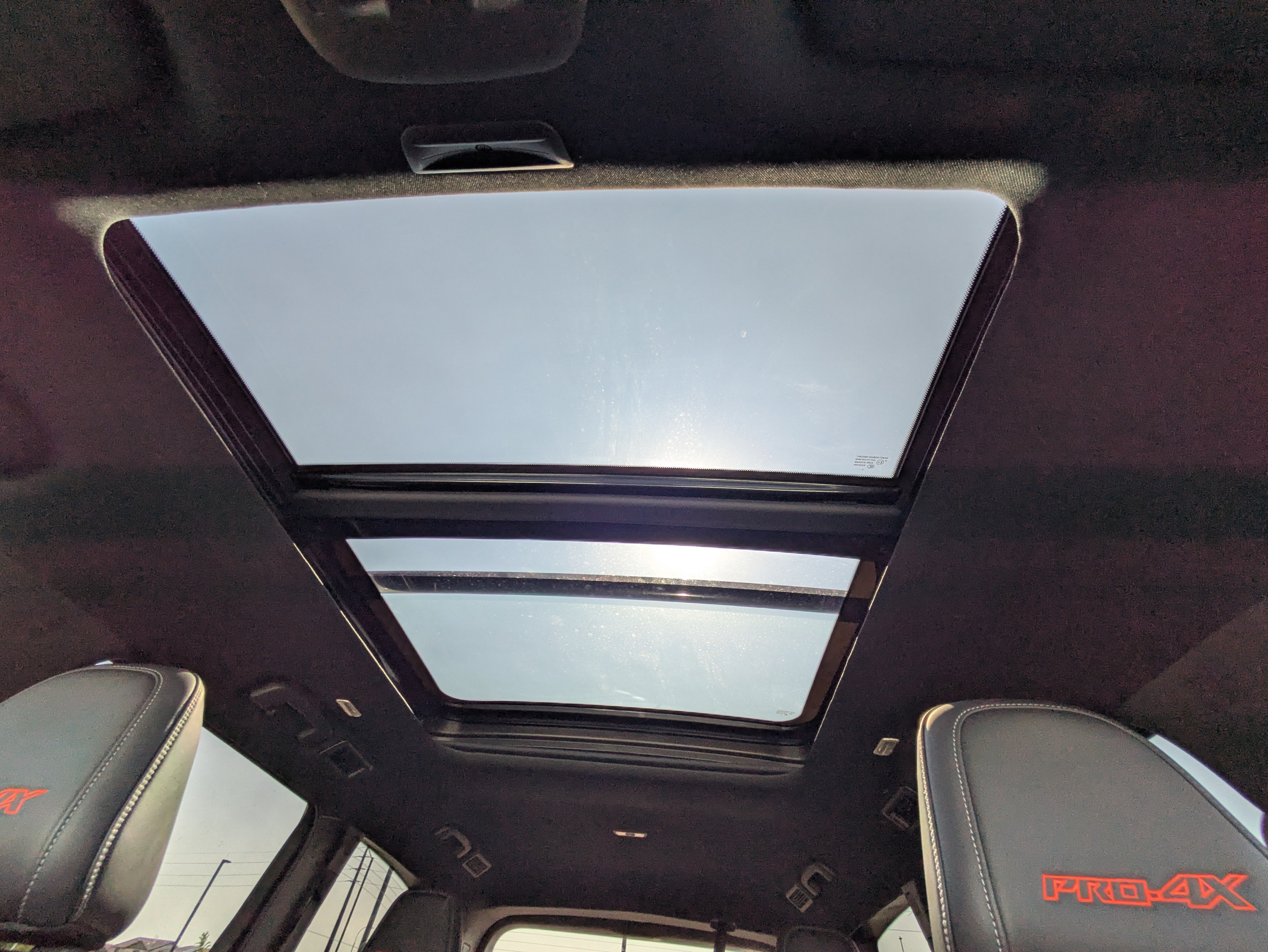 Used 2025 Nissan Armada PRO-4X w/ Pro-4X Premium Package AWD/4WD image 29