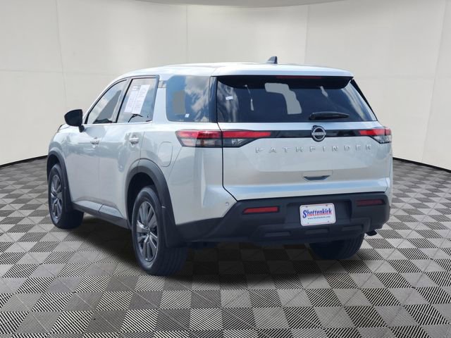 Used 2025 Nissan Pathfinder S FWD image 3
