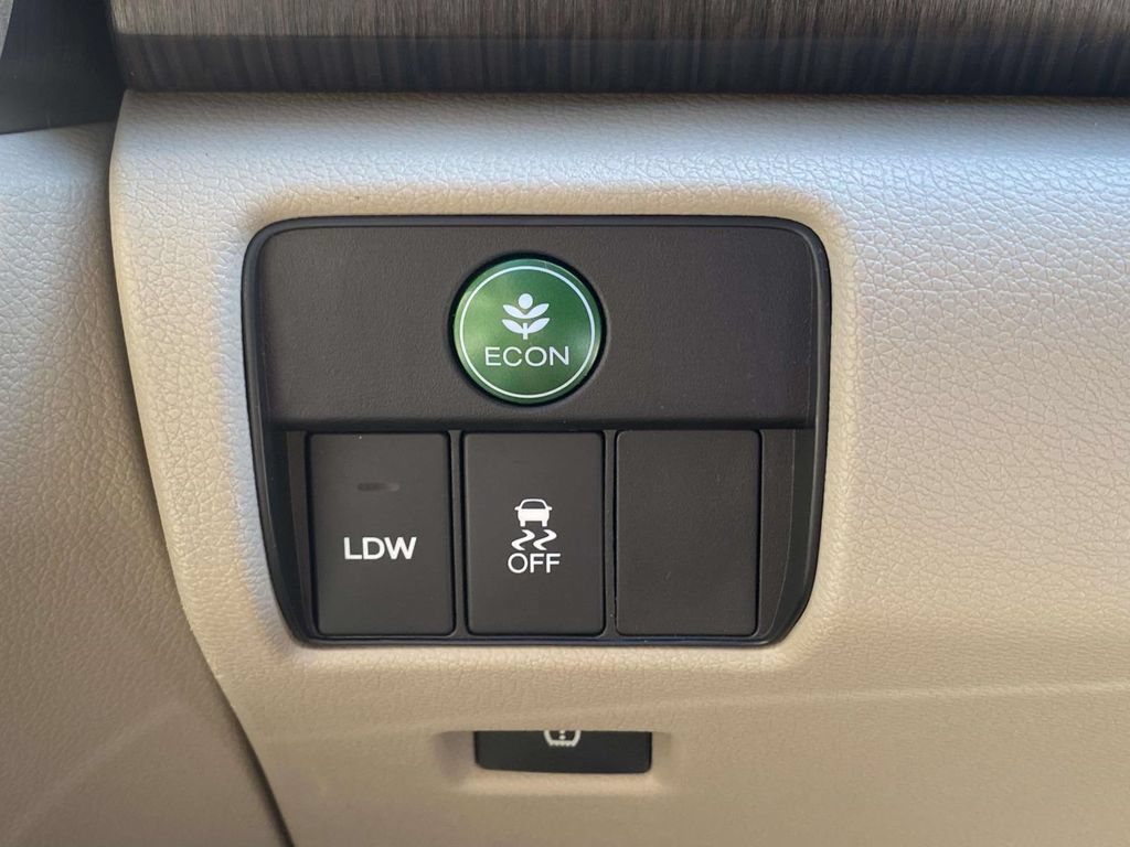 Used 2013 Honda Accord EX-L image 19