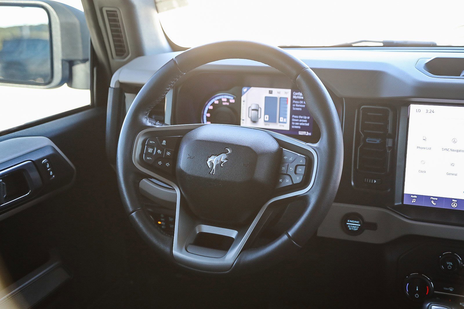 Used 2022 Ford Bronco Wildtrak image 15