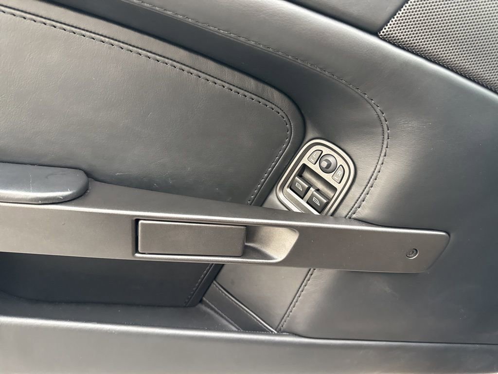 Used 2007 Aston Martin V8 Vantage Coupe image 10