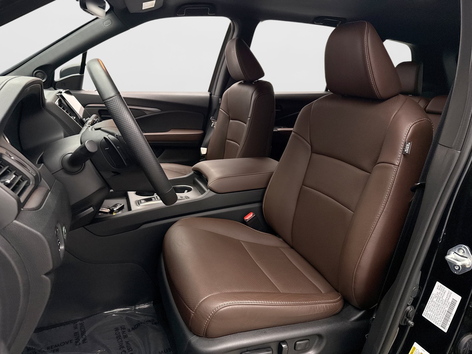 Used 2025 Honda Passport EX-L image 11