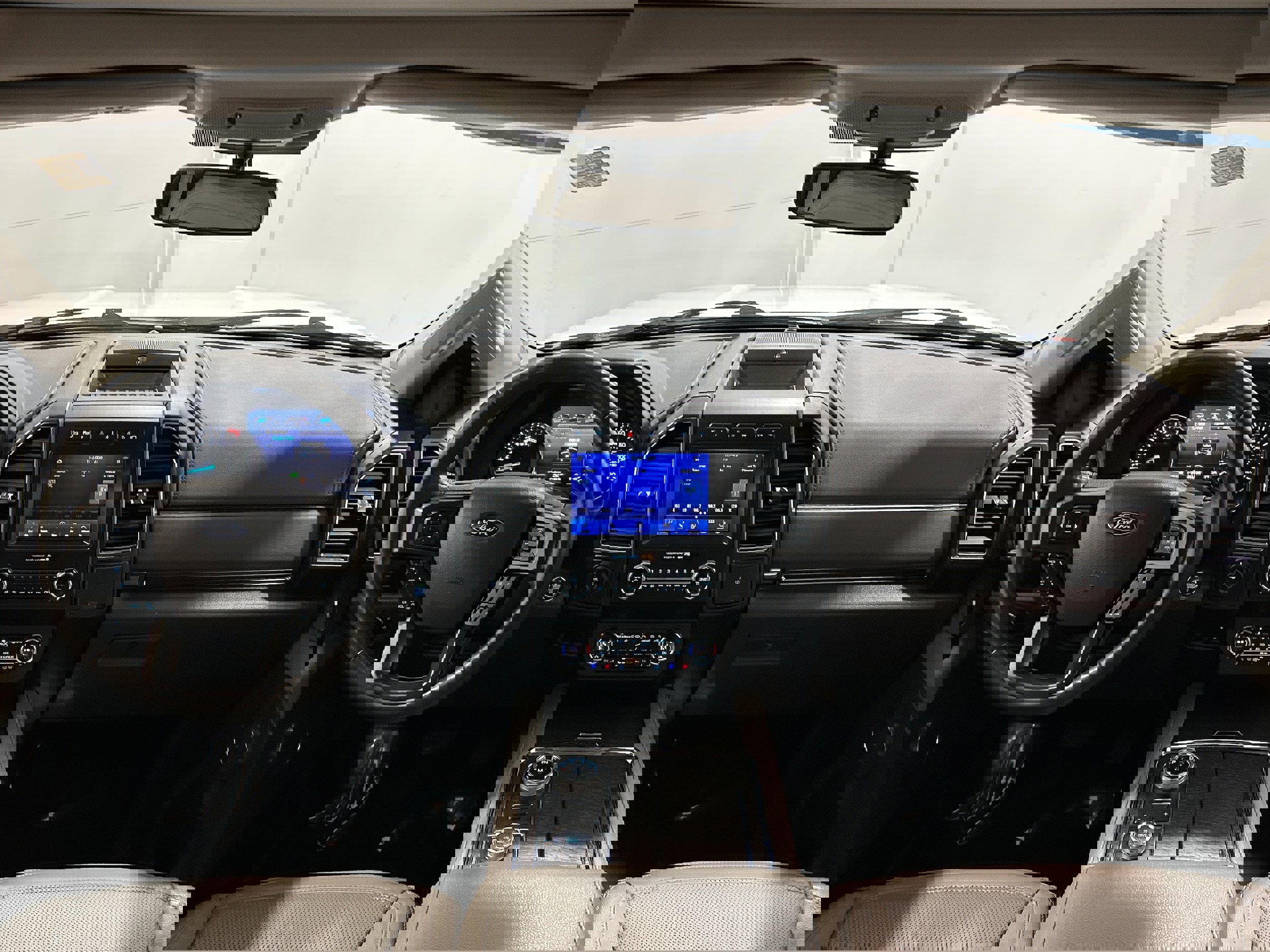 Used 2021 Ford Expedition Limited image 15