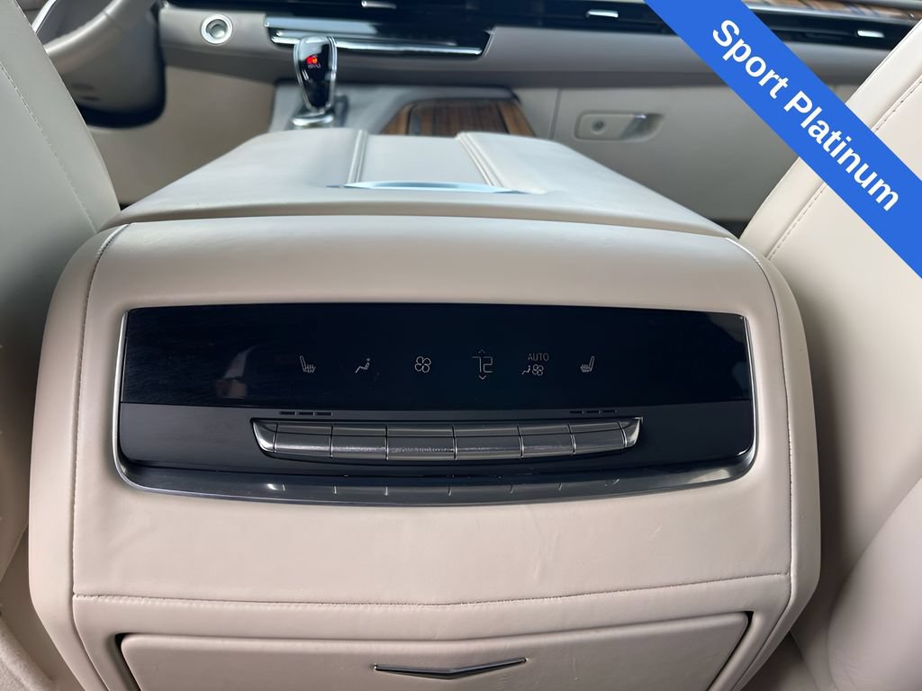 Used 2023 Cadillac Escalade Sport Platinum w/ LPO, ONYX Package AWD/4WD image 18