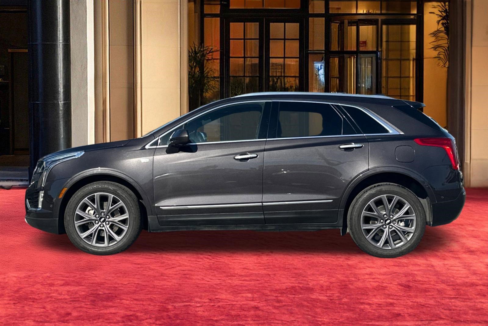 Used 2019 Cadillac XT5 Platinum image 3