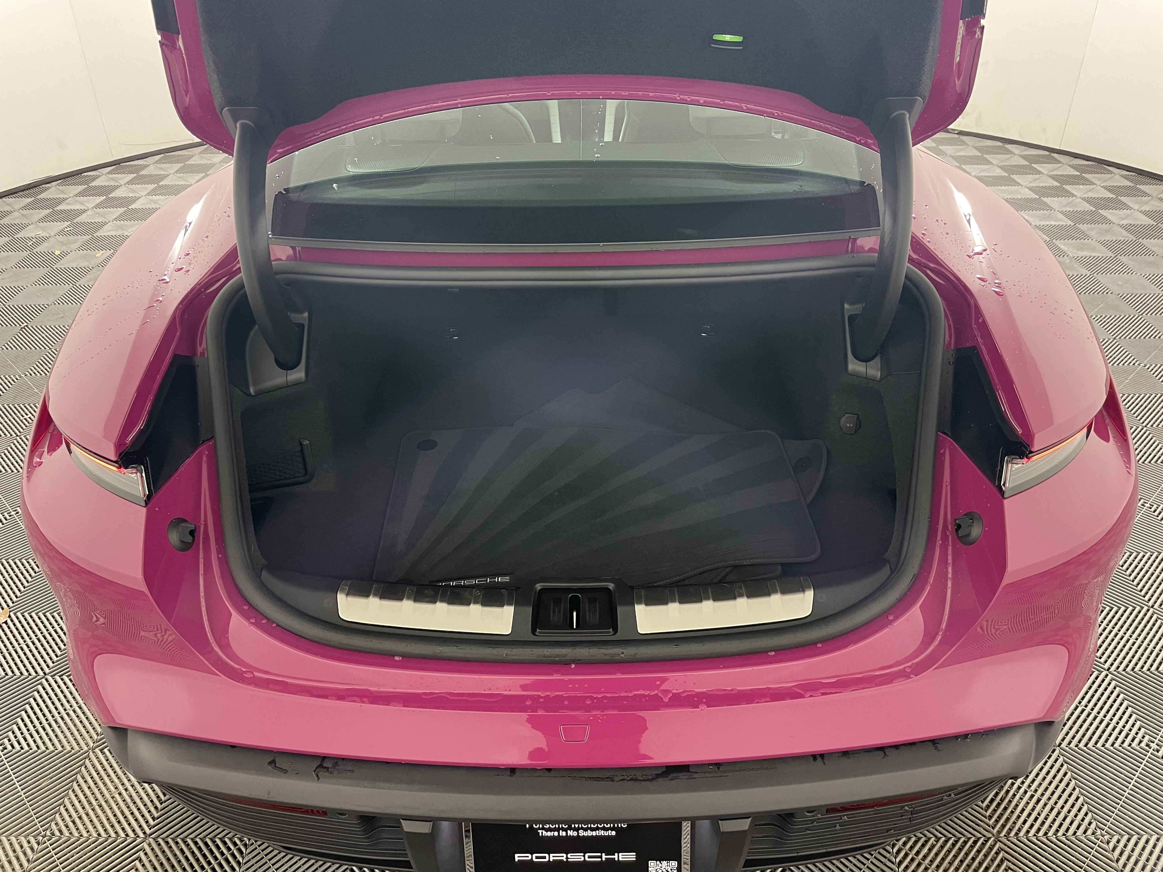 Certified 2022 Porsche Taycan 4S image 21