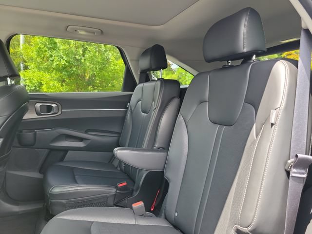 Certified 2024 Kia Sorento X-Line EX AWD/4WD image 9