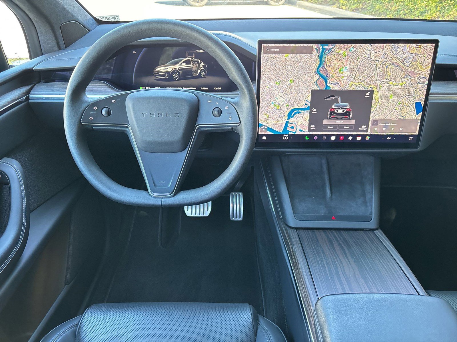 Used 2022 Tesla Model X image 26