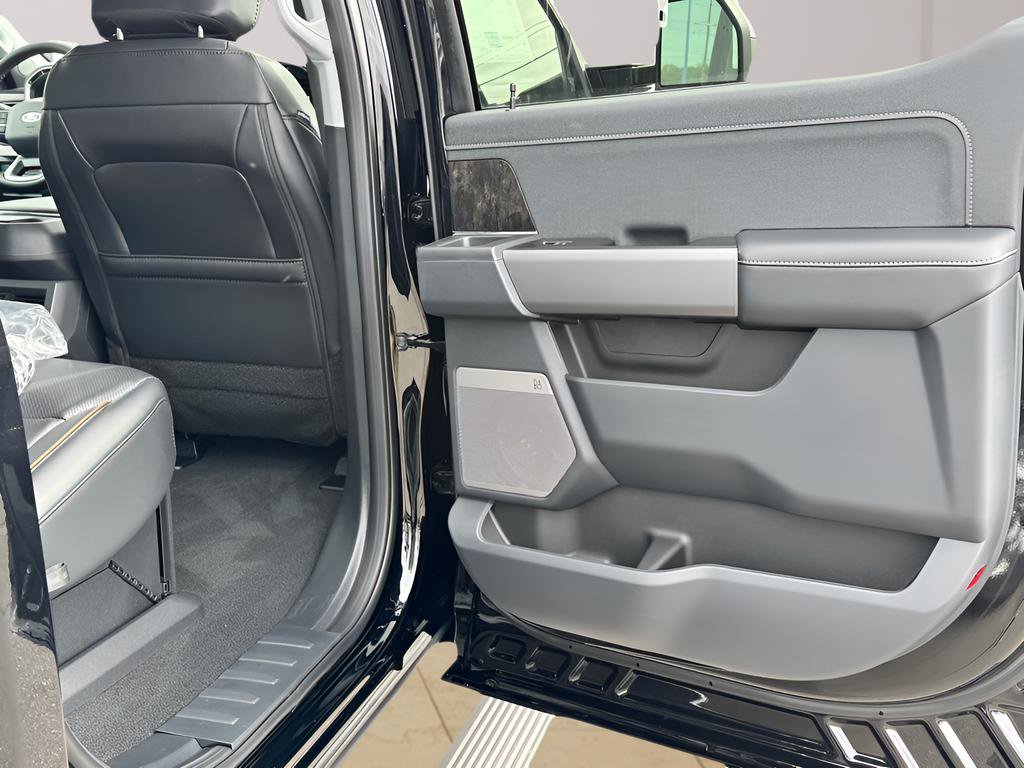 New 2026 Ford F250 Lariat w/ Lariat Ultimate Package image 31