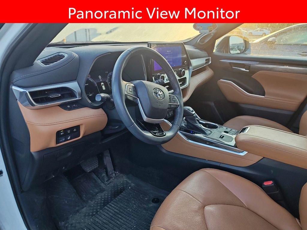 Used 2023 Toyota Highlander Platinum AWD/4WD image 9