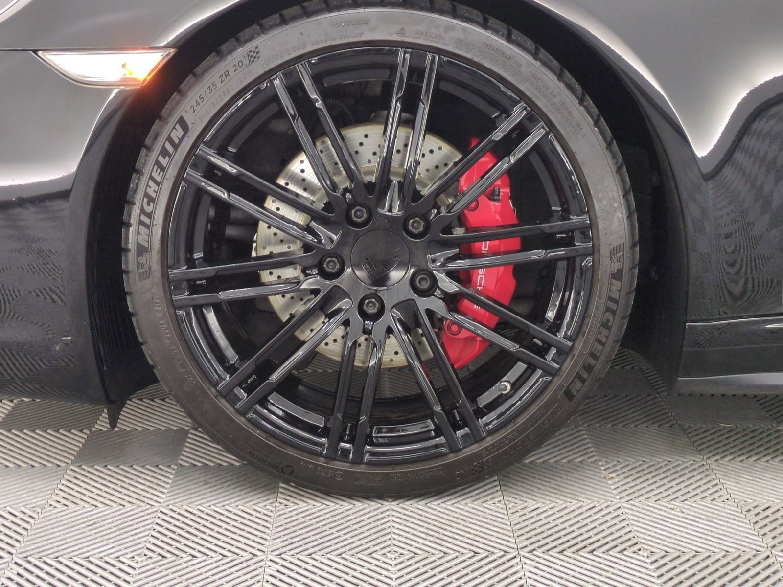 Used 2015 Porsche 911 Carrera 4S image 26