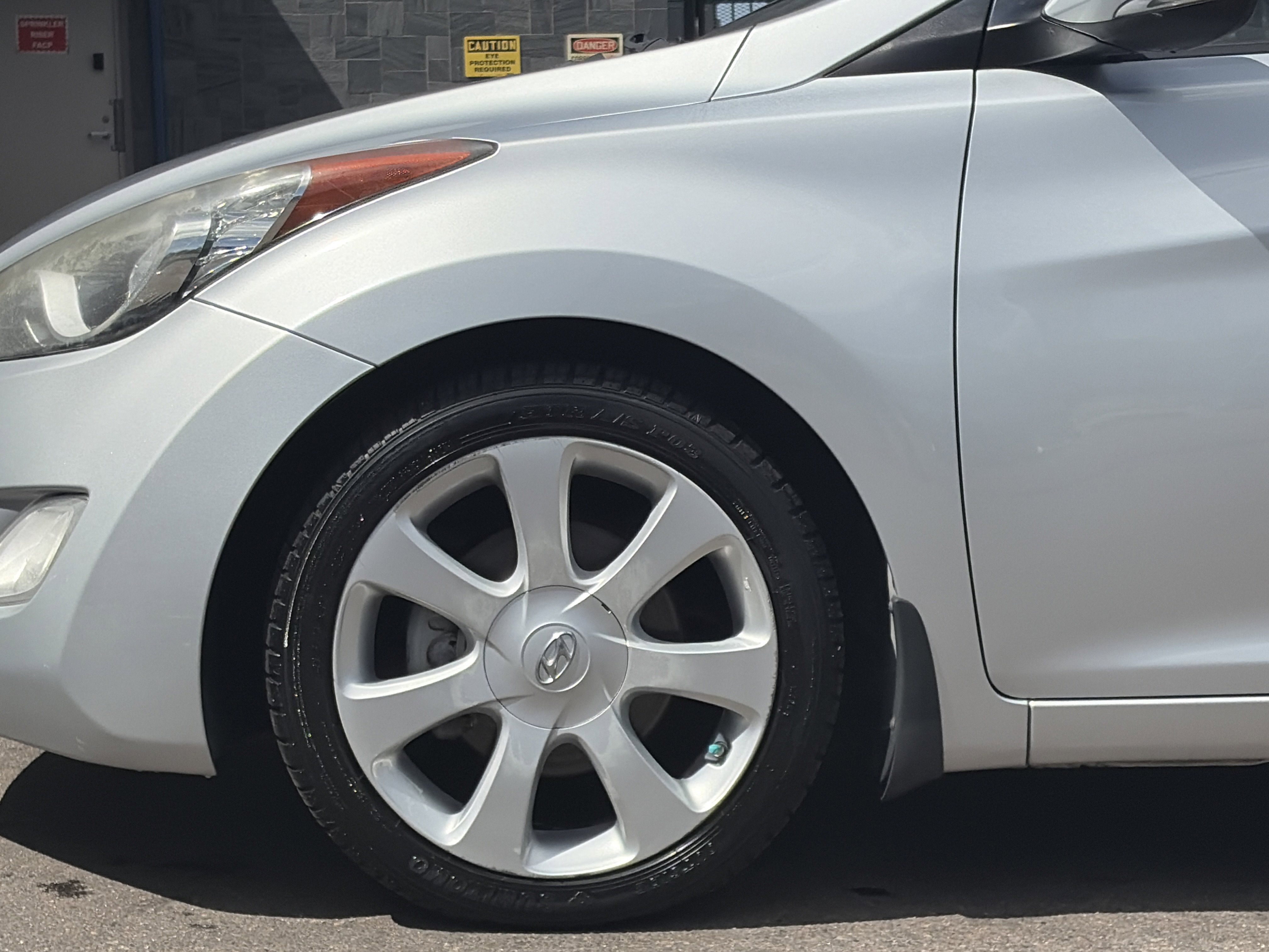 Used 2013 Hyundai Elantra Limited w/ Technology Pkg FWD image 8