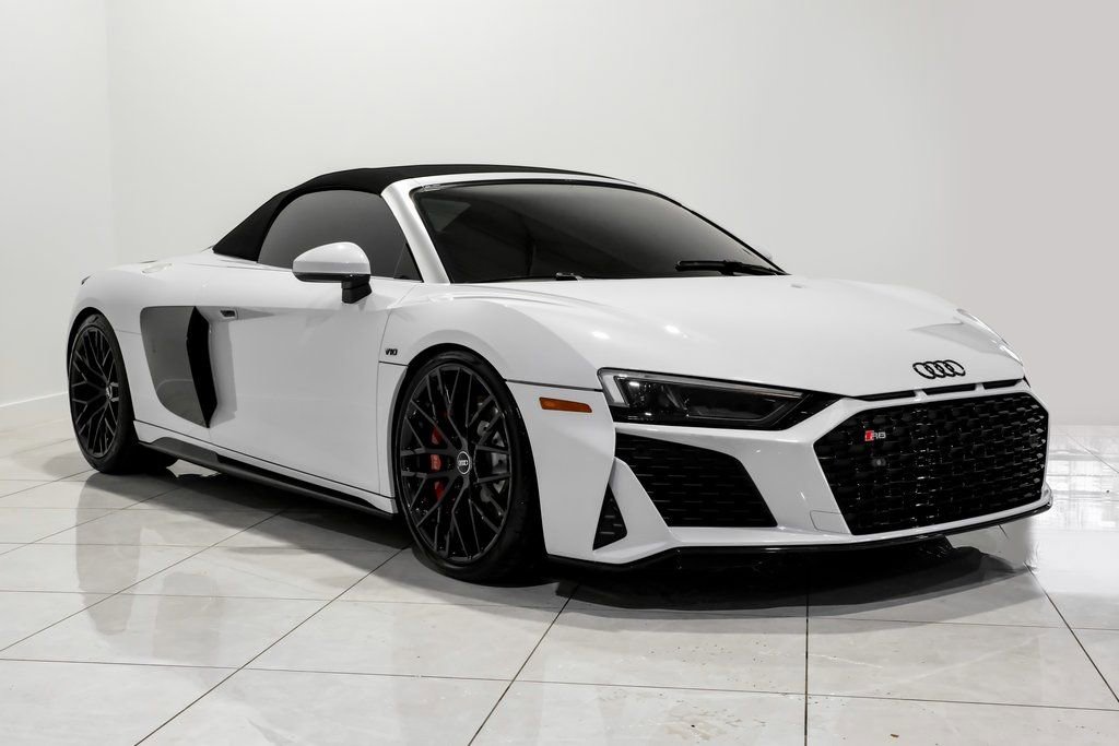 Used 2020 Audi R8 V10 w/ 20" Wheel Package image 6