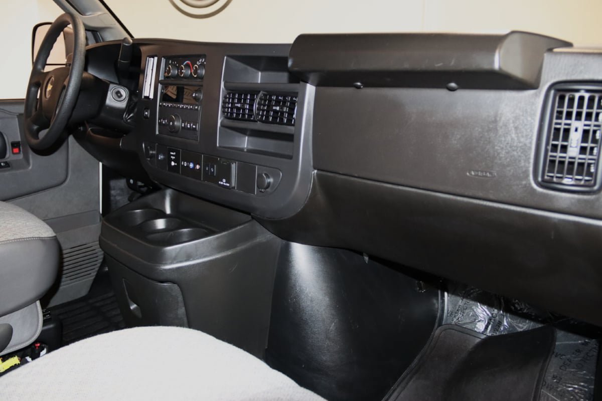 Used 2025 Chevrolet Express 3500 LT w/ LT Preferred Equipment Group RWD image 54