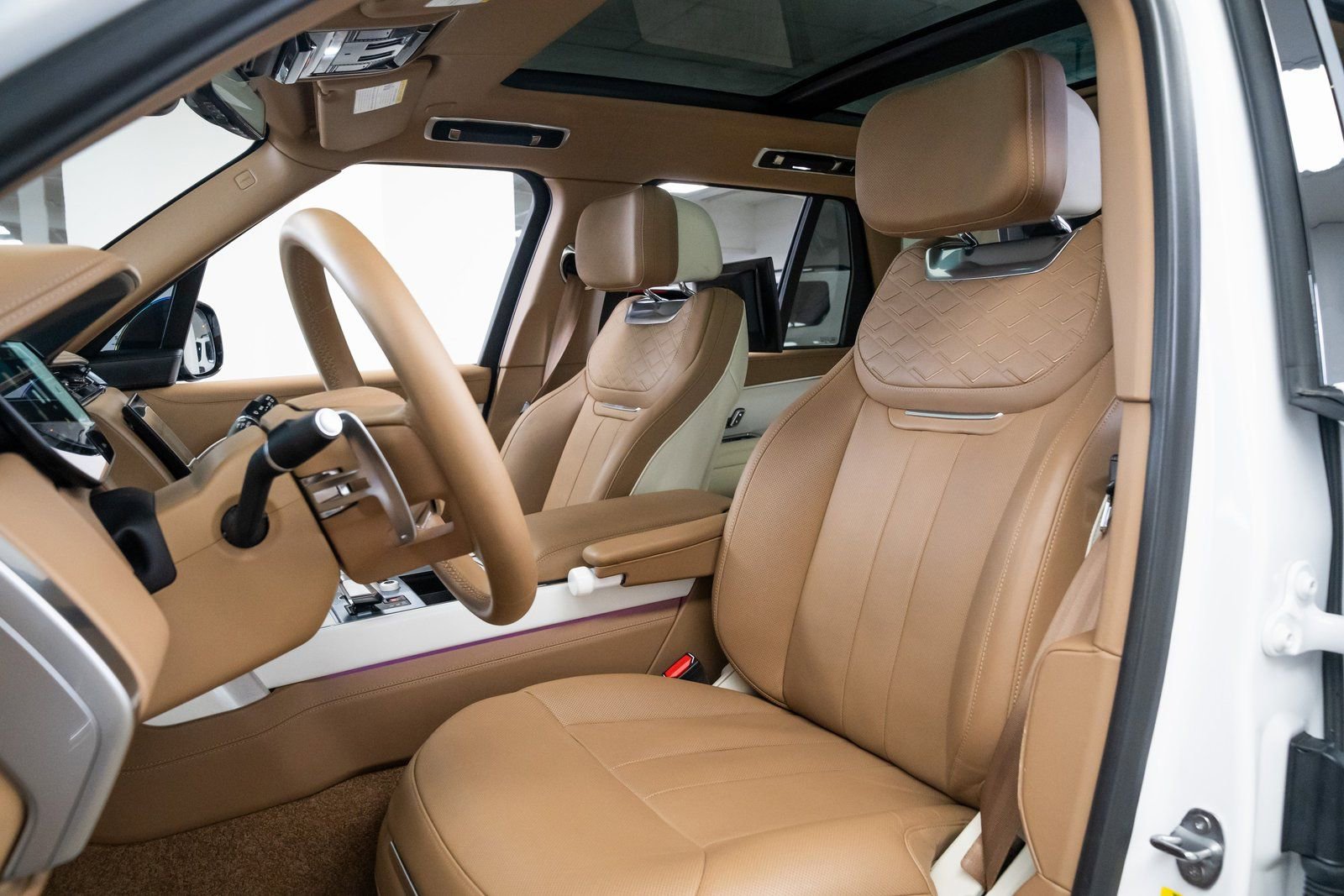 Used 2023 Land Rover Range Rover SV image 19