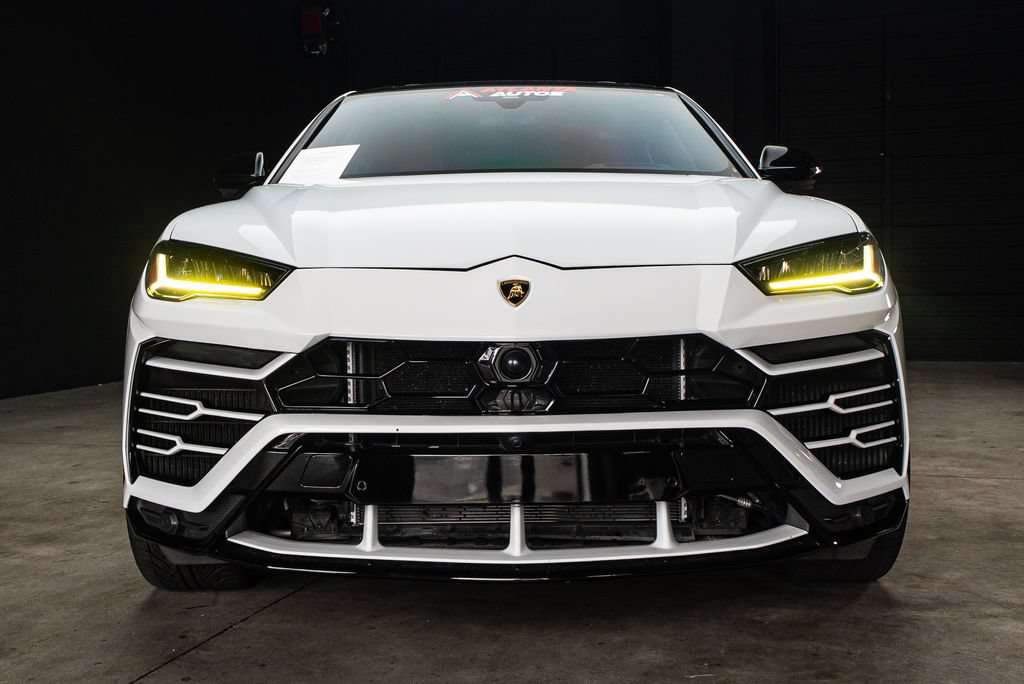Used 2022 Lamborghini Urus AWD/4WD image 4