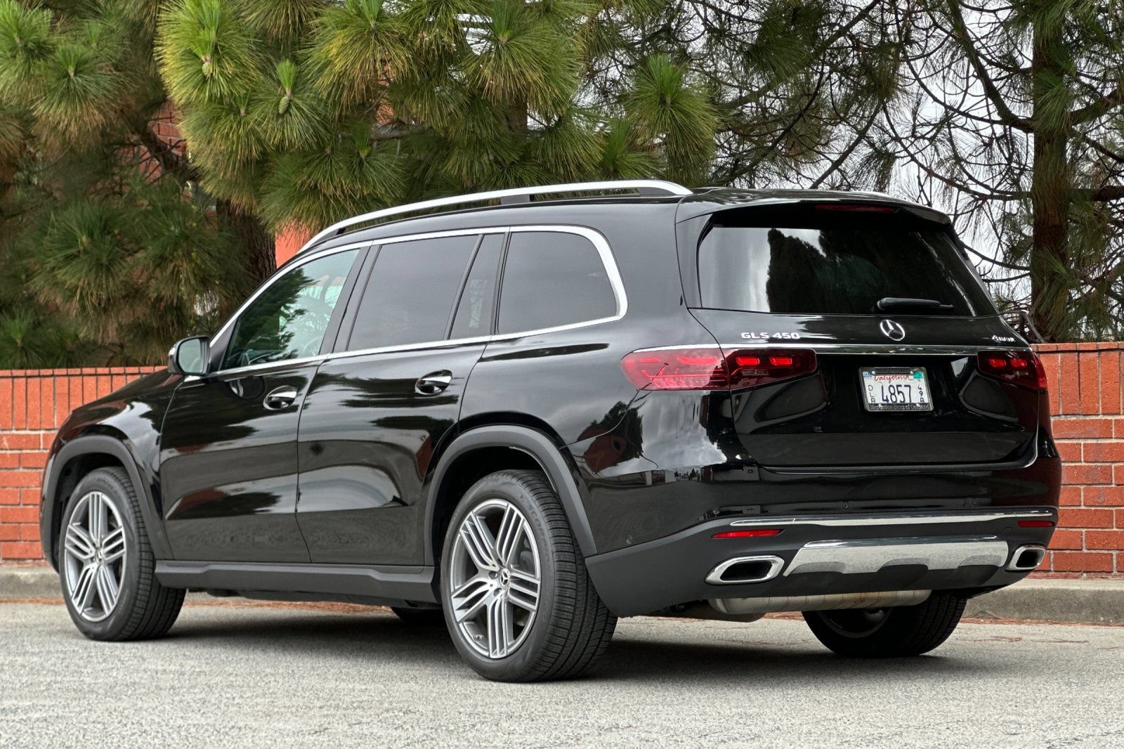 Used 2024 Mercedes-Benz GLS 450 4MATIC image 7