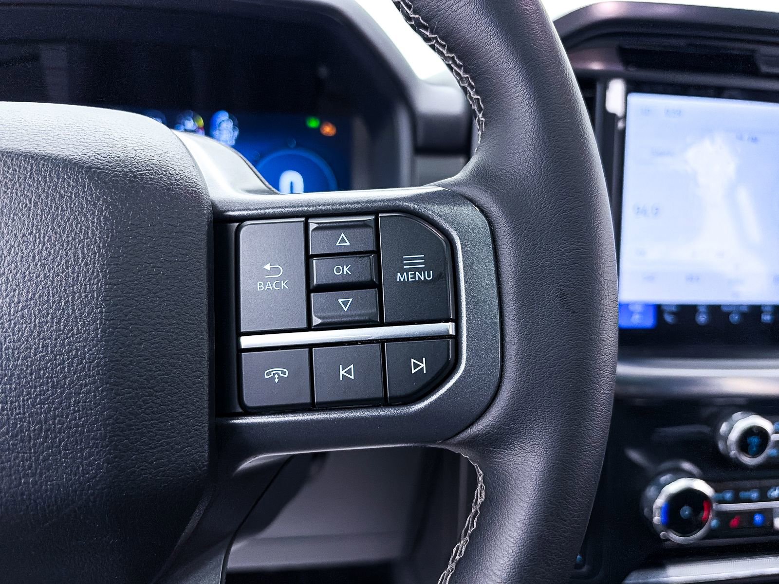 Used 2025 Ford F150 Lariat image 35