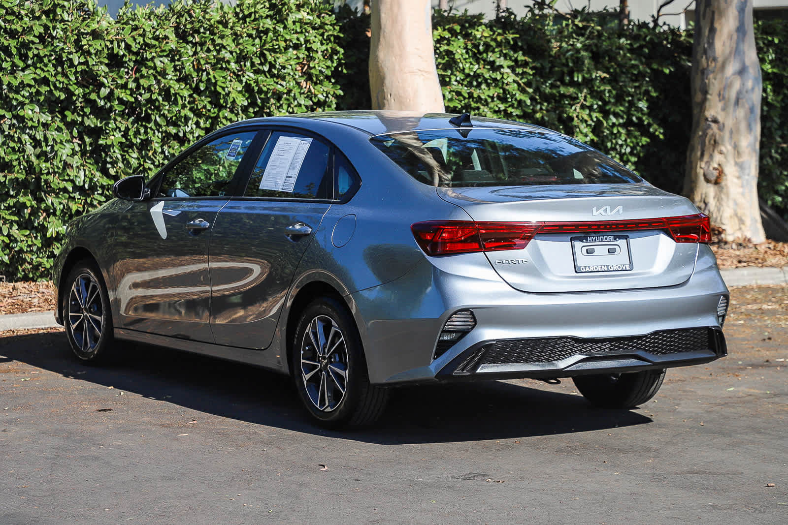 Used 2023 Kia Forte LXS FWD image 7
