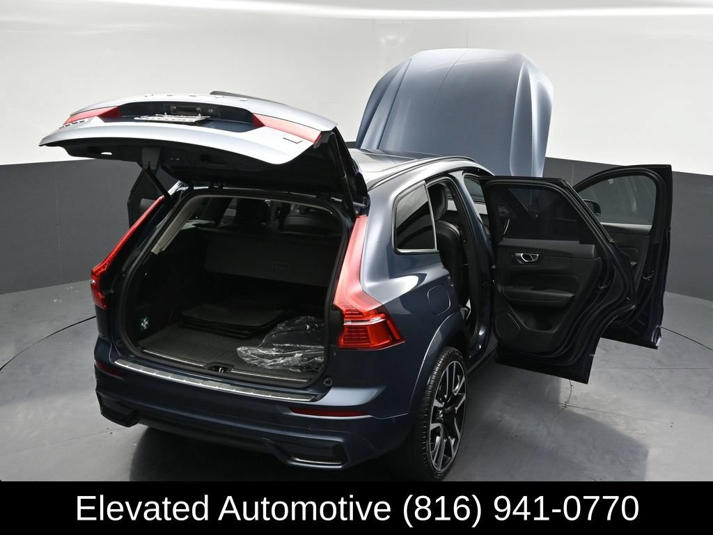Used 2024 Volvo XC60 T8 Ultimate w/ Protection Package Premier AWD/4WD image 32